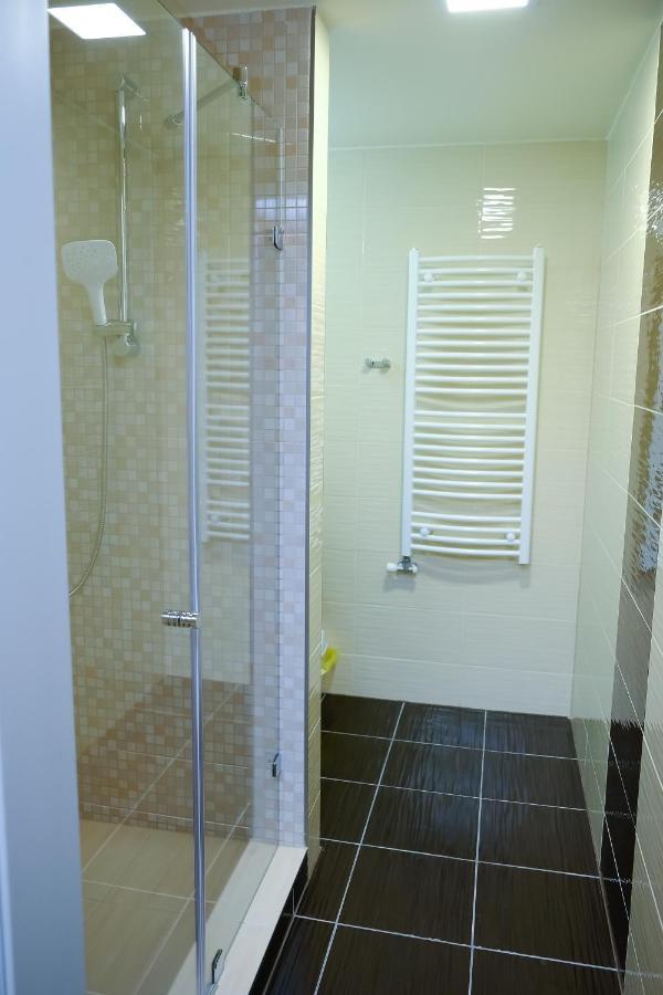 Barkoscinege Vendeghaz Hotell Geberjen Exteriör bild